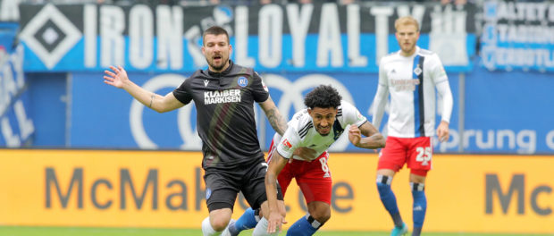 2.Liga Saison 2019-2020 21. Spieltag Hamburger SV - Karlsruher SC v.l.: Jerome Gondorf (Karlsruher SC), Jeremy Dudziak