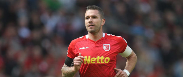 Marco Grüttner (Regensbg) . VfB Stuttgart- Jahn Regensburg . Stuttgart, GER, 22.02.2020, 23. Spieltag Fussball- 2. Bunde