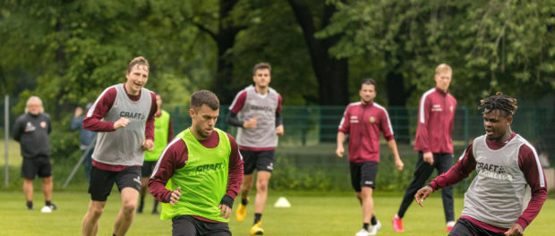 Erstes Mannschaftstraining nach 14-tägiger Quarantäne aufgrund zweier positiver Corona-Fälle in der Mannschaft. Im Bild