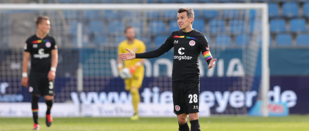 Fussball: 2. Bundesliga: Saison 19/20: 30. Spieltag: VfL Bochum - FC St. Pauli Gestik, Enttäuschung, Waldemar SOBOTA, P