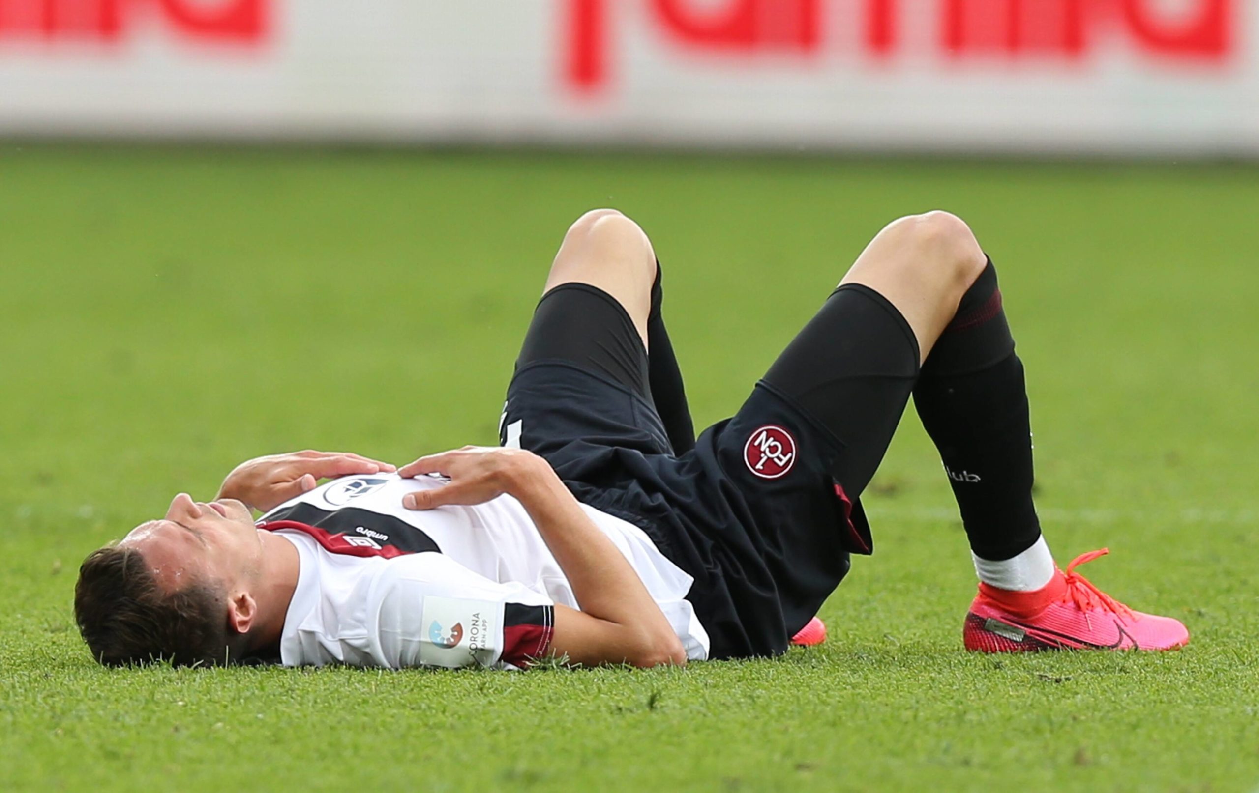 "Spiegelbild der Saison": 1. FCN muss nach Remis in die ...