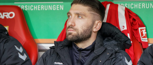 Brandon Borrello (SC Freiburg) auf der Reservebank, 1. BL: 19-20: 22. Sptg. FC Augsburg - SC Freiburg DFL REGULATIONS PR