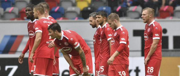 Schlussjubel / Schlußjubel / Emotion / Freude / der Mannschaft von Duesseldorf 26.09.2020 Fussball, 2. Bundesliga, Fortu