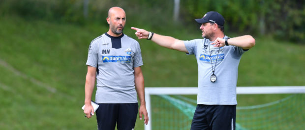 Fußball 2. Bundesliga Trainingslager SC Paderborn am 18.08.2020 im BSFZ in Faak am See Maniyel Nergiz ( Co-Trainer Analy