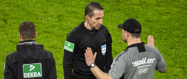 DFB-Pokal Achtelfinale: Borussia Dortmund - SC Paderborn 07 Fußball: DFB Pokal, Saison 2020/2021, Achtelfinale, Borussi