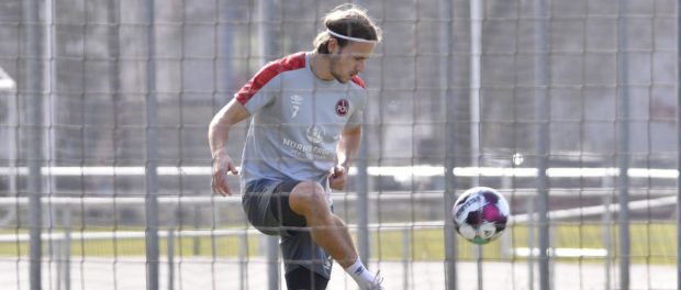 24.02.2021 - Fussball - 2. Fussball-Bundesliga - Saison 2020 2021 - 1. FC Nürnberg Nuernberg FCN Club - Training - Zink