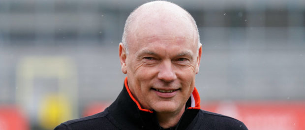 Uwe Rösler (Trainer, Cheftrainer, F95), Einzelbild, Aktion, Action, Porträt, Portrait, Freude, freundlich, fröhlich, glü