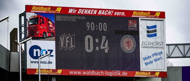 Fußball 2. Bundesliga 28. Spieltag VfL Osnabrück - Eintracht Braunschweig am 11.04.2021 im Stadion an der Bremer Brücke