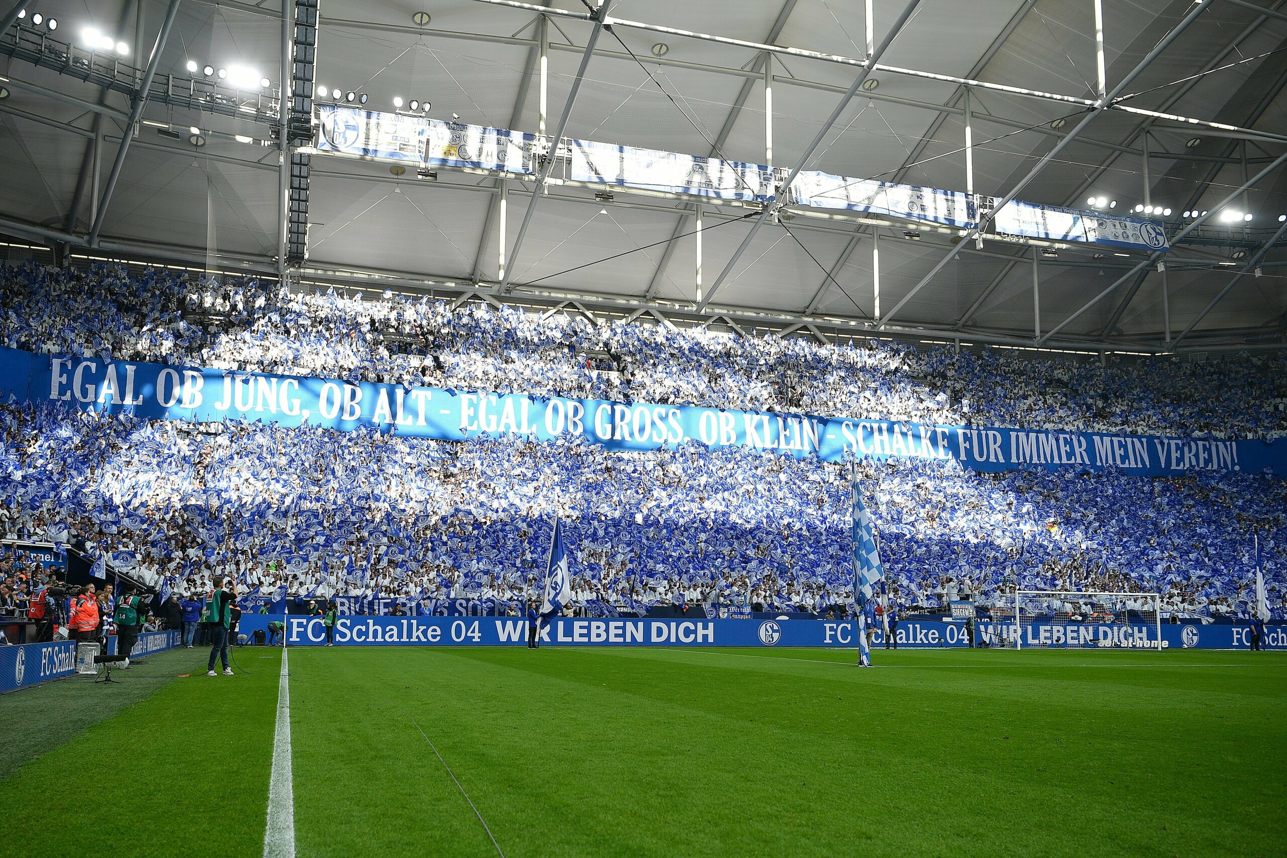 Große Nachfrage Schalke verkauft mehr als 40.000 Dauerkarten