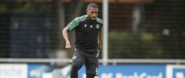 20.07.2021, Mehrkampfanlage Hannover 96, Hannover, Hannover 96 beim Training auf der Mehrkampfanlage, im Bild Franck Evi