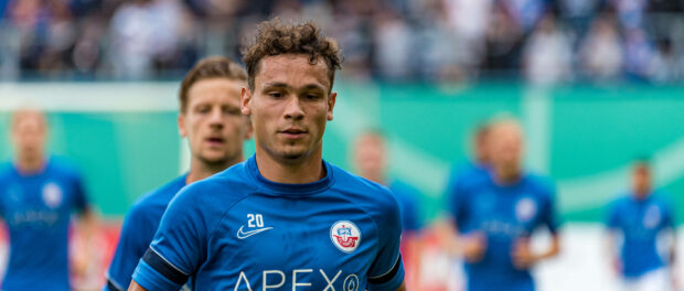 Rostock, Deutschland 08. August 2021: DFB Pokal - 1. Rd. - 2021/2022 - FC Hansa Rostock vs. 1. FC Heidenheim Lukas Scher