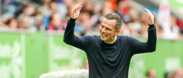 Christian Preußer / Preusser (Fortuna Düsseldorf / Duesseldorf, Chef-Trainer) unzufrieden, enttäuscht / enttaeuscht, Ges