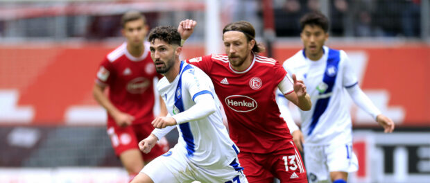 KAUFMANN Fabio Team Karlsruher SC mit Kapitaen BODZEK Adam 2. Fussball Bundesliga Saison 2021- 2022 Fortuna Duesseldorf