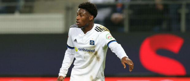 2.Liga Saison 2021-2022 12.Spieltag 30.10.2021 Hamburger SV - Holstein Kiel im Volksparkstadion Faride Alidou (Hamburger