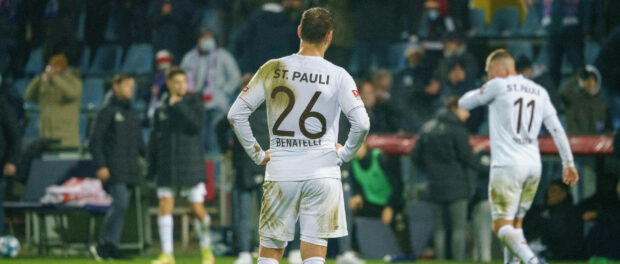 Rico Benatelli (FC St. Pauli 26) enttaeuscht nach Niederlage Holstein Kiel vs. FC St. Pauli, 2. Bundesliga, Spieltag 18,