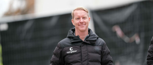 Timo Schultz (St. Pauli,Cheftrainer) vor dem Spiel SV Darmstadt gegen den FC St. Pauli in der 2. Fussball Bundesliga am