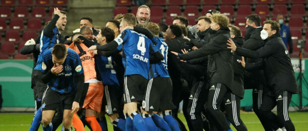 18.01.2022, Fussball GER, Saison 21/22, 1. DFB Pokal Achtelfinale , 1.FC Köln - Hamburger SV Rheinenergiestadion Köln Ha