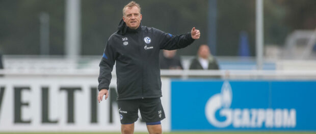 19.10.2021, Fussball, Saison 2021/2022, 2. Bundesliga, Training FC Schalke 04, Co-Trainer Mike Büskens (FC Schalke 04)