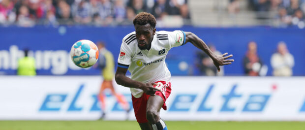 2.Liga Saison 2021-2022 33.Spieltag 07.05.2022 Hamburger SV - Karlsruher SC im Volksparkstadion Bakery Jatta (Hamburger