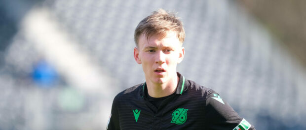 Maximilian Beier (Hannover 96, 14) ist sichtlich enttaeuschung / traurig / niedergeschlagen , SV Sandhausen vs. Hannover