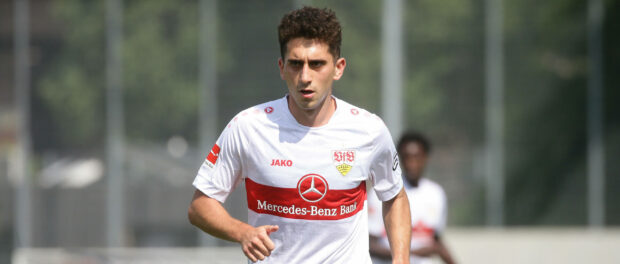 Stuttgart , Testspiel , Fußball VfB Stuttgart vs. SV Wehen Wiesbaden , Ömer Beyaz ( VfB ) *** Stuttgart , Test match ,