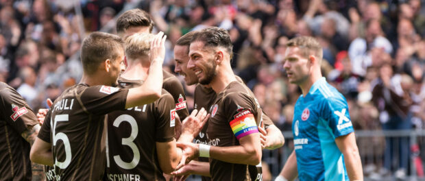 Fußball, Saison 2022/23, 2. Bundesliga, FC St. Pauli - 1.FC Nürnberg, Millerntor-Stadion (Hamburg), 16.07.2022, 1. Spiel