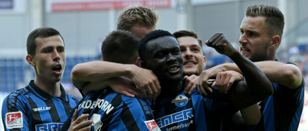 paderborn-mannschaft-conteh