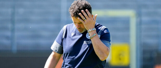 Ulrich Massimo Forte (Uli Forte, Trainer, Cheftrainer, Bielefeld), Einzelbild, Einzelfoto, Aktion, Action, enttäuscht sc