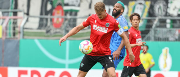 Neumann Phil,(Hannover 96, 5),Merkel Pierre,(TSV Schott Mainz, 89),Muroya Sei,(Hannover 96, 21), , GER, Fussball, DFB-Po