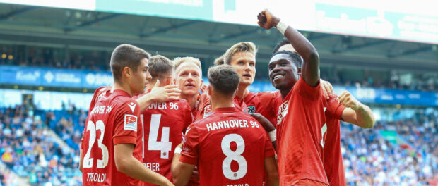 hannover-mannschaft-jubel