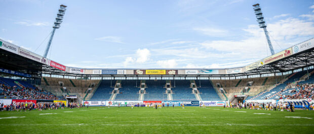 Atemberaubende Kulisse für die Rostock Griffins. Ein Mal im Jahr dürfen sie den Rasen im Ostseestadion betreten und dort