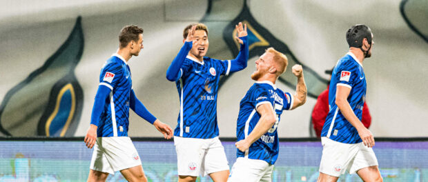 Rostock, Deutschland 09. November 2022: 2. BL - 2022/2023 - FC Hansa Rostock vs. 1. FC Nuernberg 3.v.li. Nils Fröling /