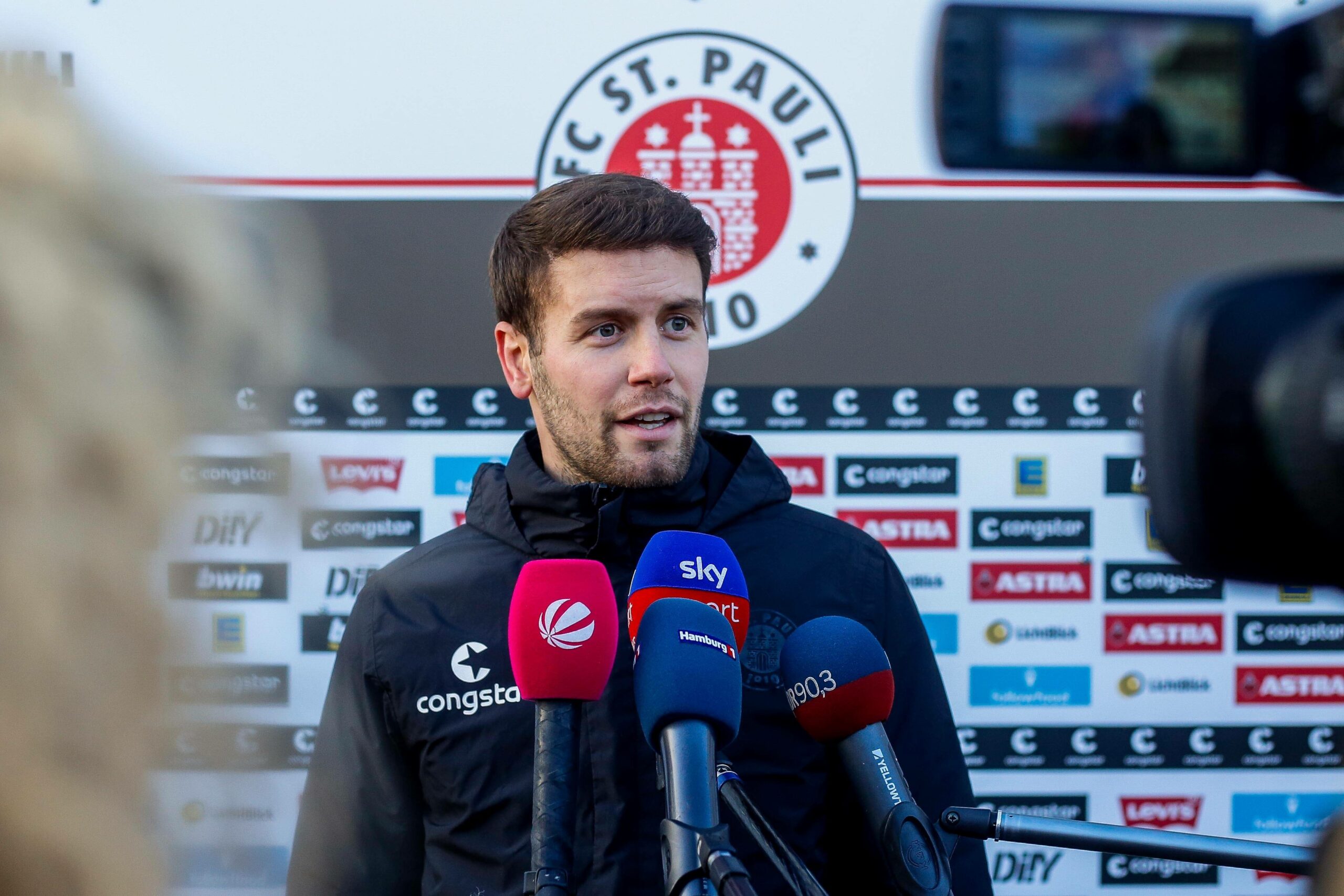 Fix! Fabian Hürzeler wird Cheftrainer beim FC St. Pauli – liga2-online.de 
