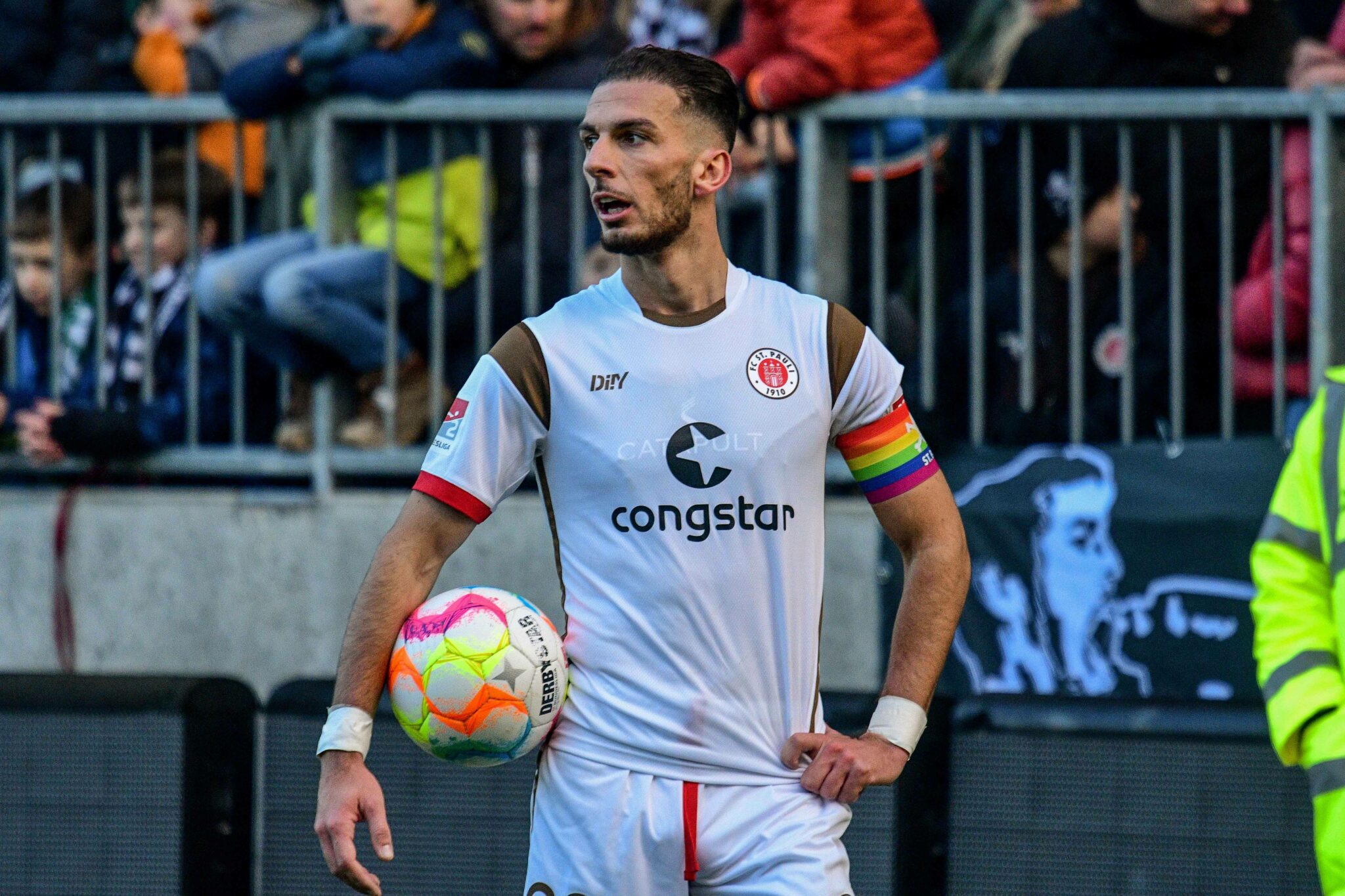 Transfersperre für Köln Zukunft von Paqarada wieder ungewiss? liga2