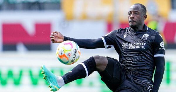 Zurück zu Schwartz: Hansa zieht Ausstiegsklausel bei Kinsombi – liga2-online.de