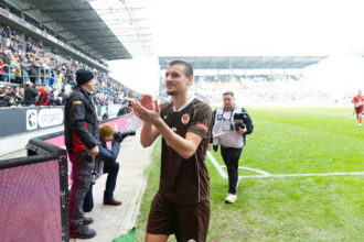 Der FC St. Pauli hat den Vertrag mit Adam Dzwigala verlängert.